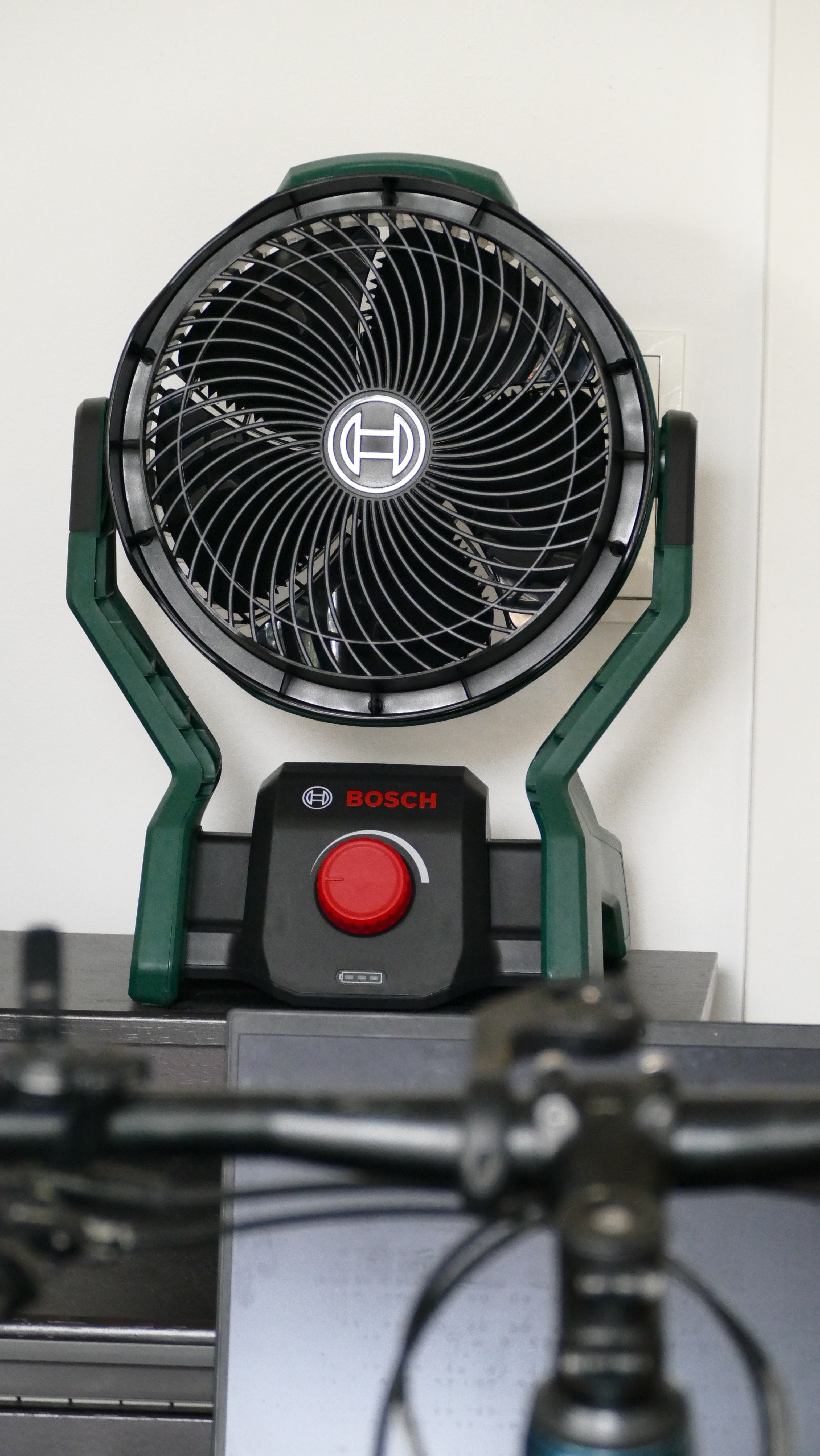 Bosch UniversalFan 18V-1000 Indoor Training