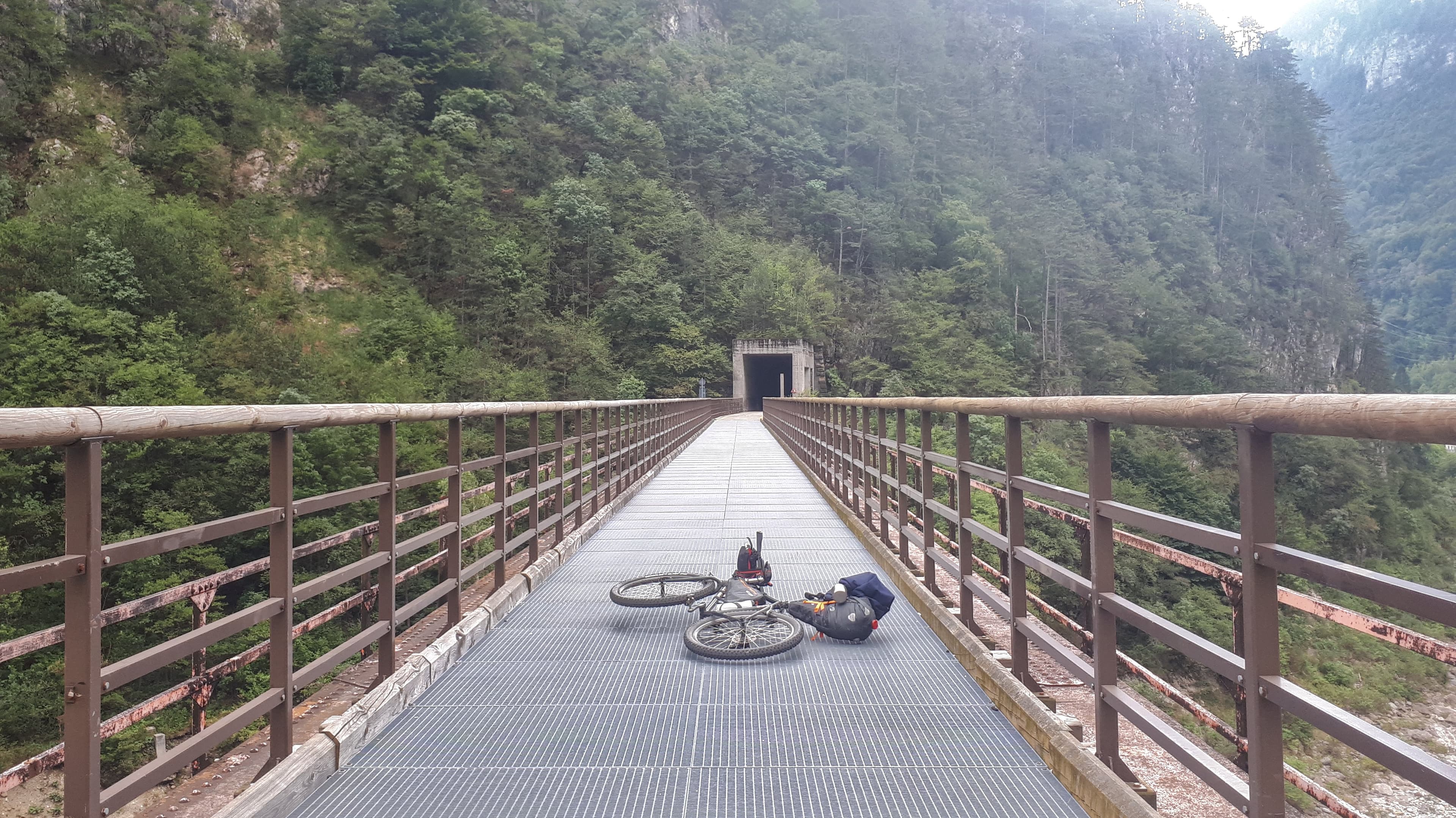Alpe Adria - Coole Brücke