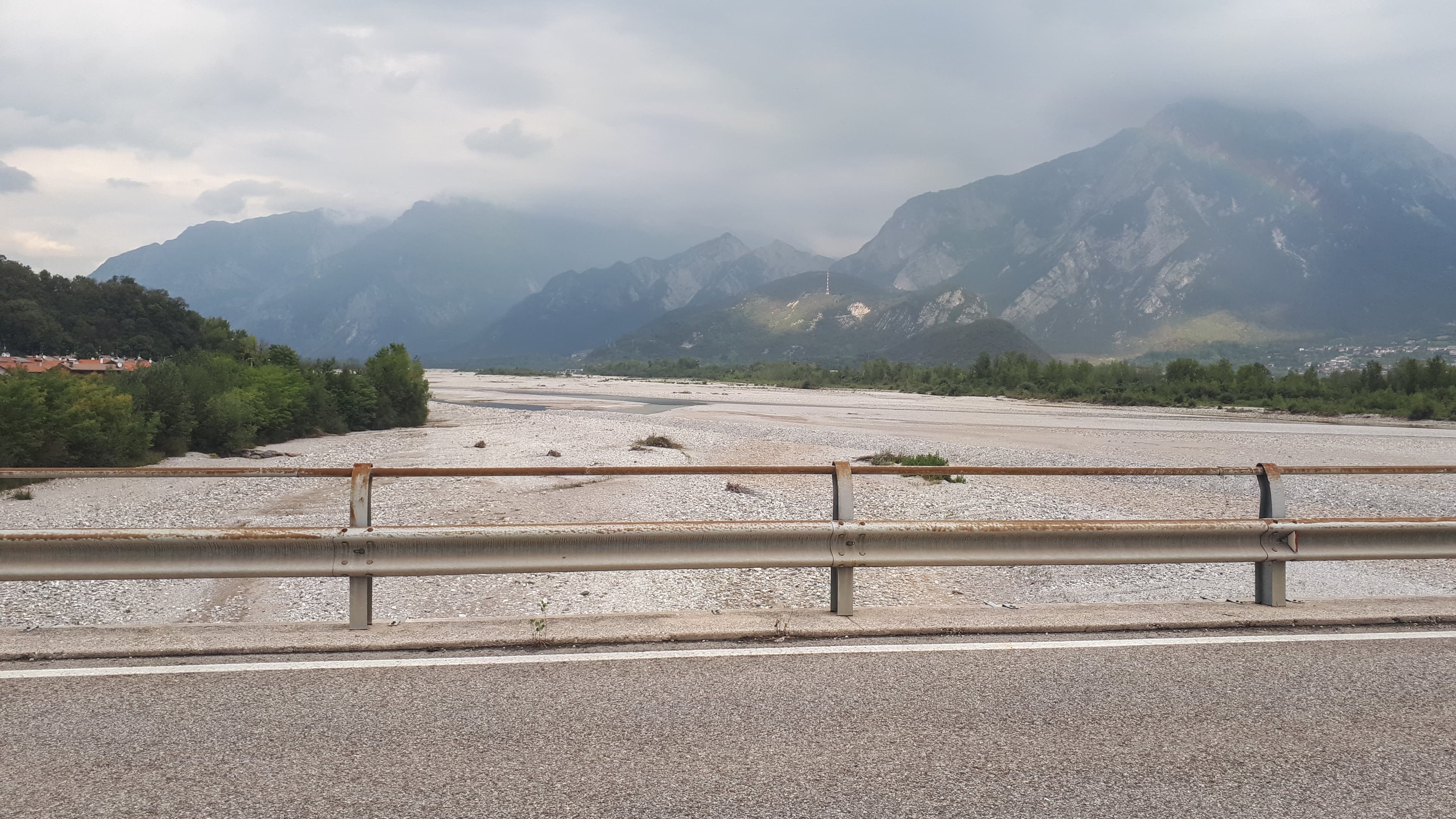 Alpe Adria - Flussbett